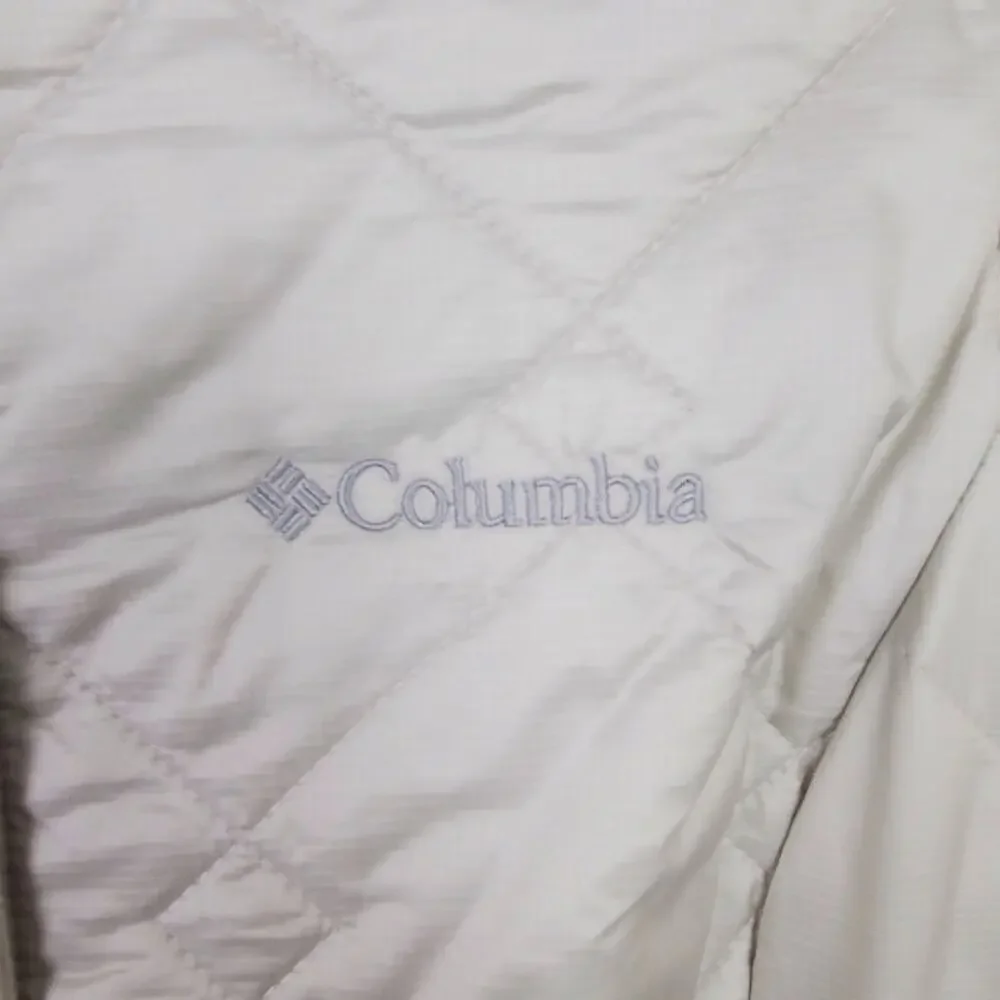 COLUMBIA | Hidden Mesa Lightly Insulated | Cream | Women’s Puffer Vest | XL